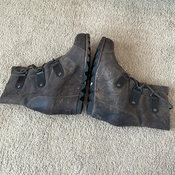 SOREL Joan Of Arctic Wedge Boot W’s 9 Leather Lug Sole NL1987-028 Dark Grey - Picture 10 of 15